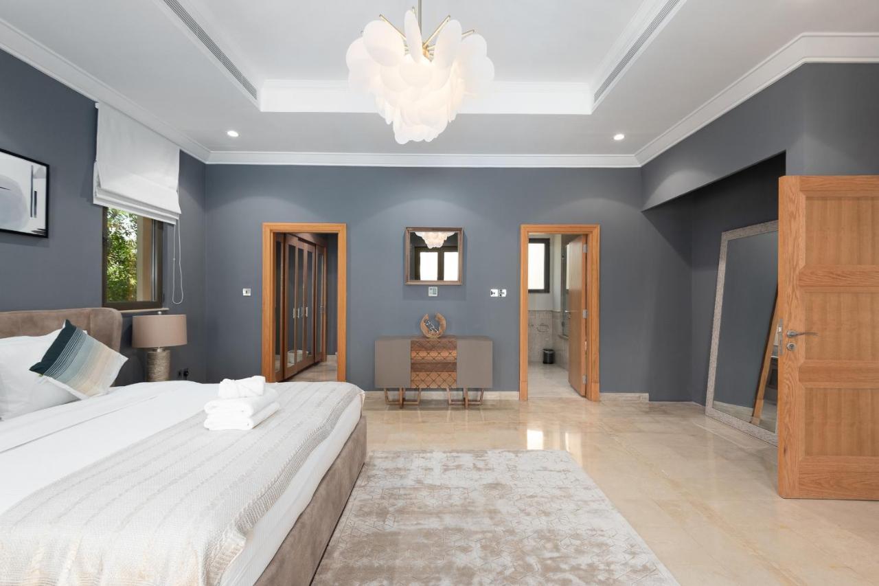 Maison Privee - Prvt Pool & Beach! In Luxury Palm Jumeirah Villa Дубай Екстериор снимка