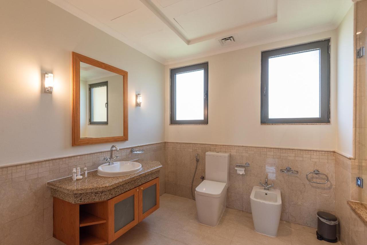 Maison Privee - Prvt Pool & Beach! In Luxury Palm Jumeirah Villa Дубай Екстериор снимка